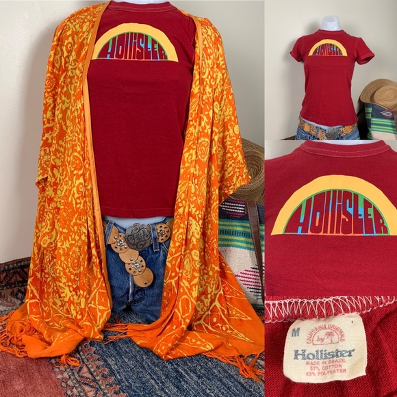 Hollister Tops - Hollister Top Retro Graphic Baby Rainbow Tee 🌈